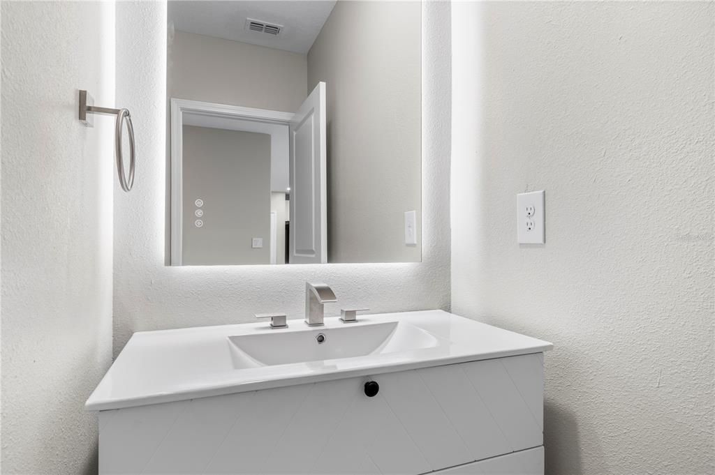 For Sale: $399,000 (4 beds, 2 baths, 2635 Square Feet)