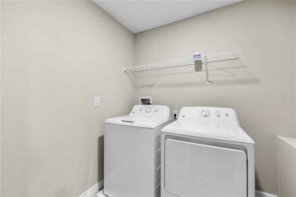 For Sale: $399,000 (4 beds, 2 baths, 2635 Square Feet)