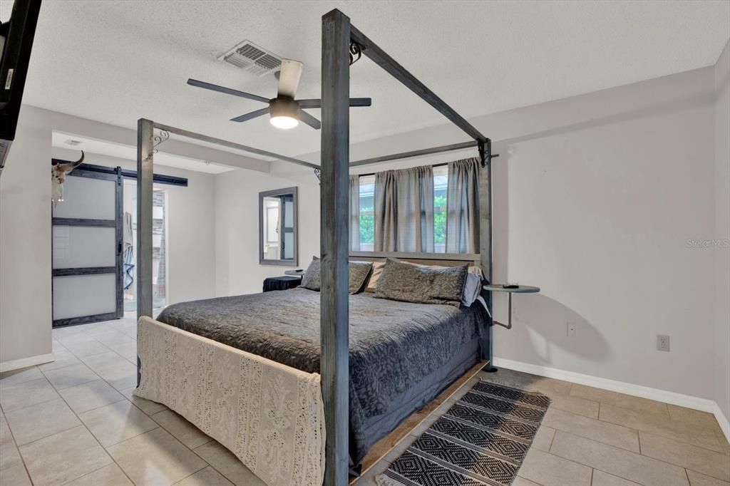 For Sale: $315,000 (3 beds, 2 baths, 1874 Square Feet)