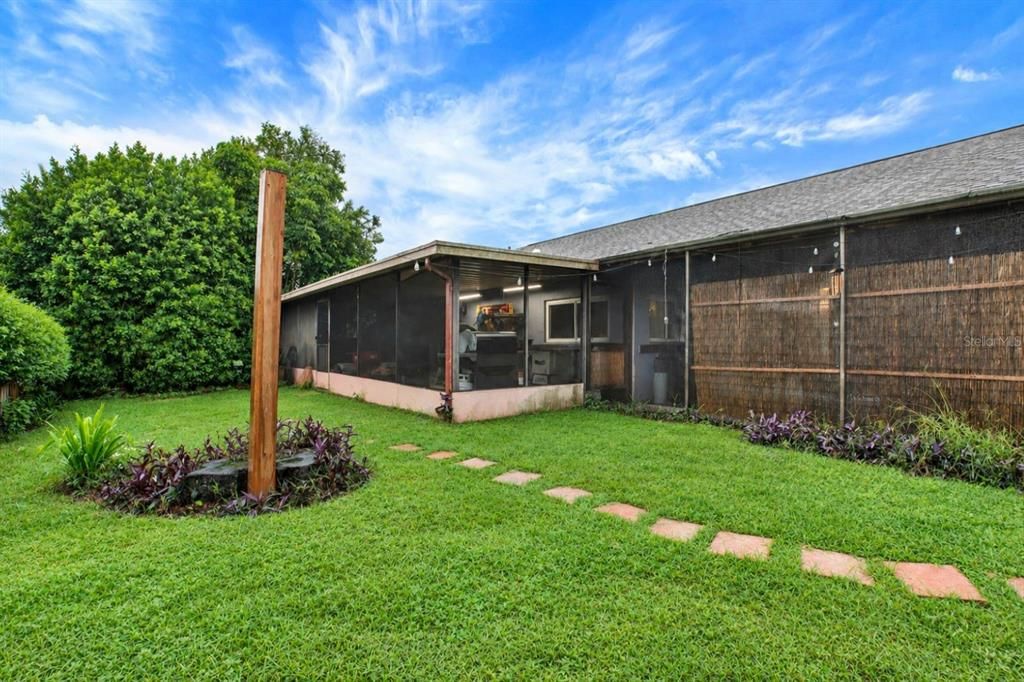 For Sale: $315,000 (3 beds, 2 baths, 1874 Square Feet)