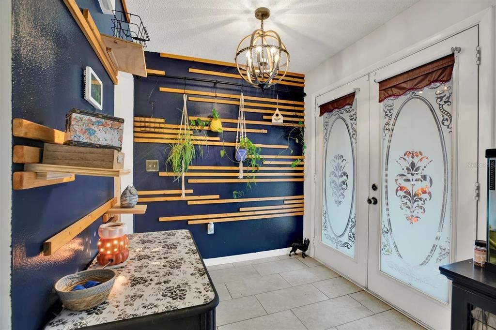 For Sale: $315,000 (3 beds, 2 baths, 1874 Square Feet)