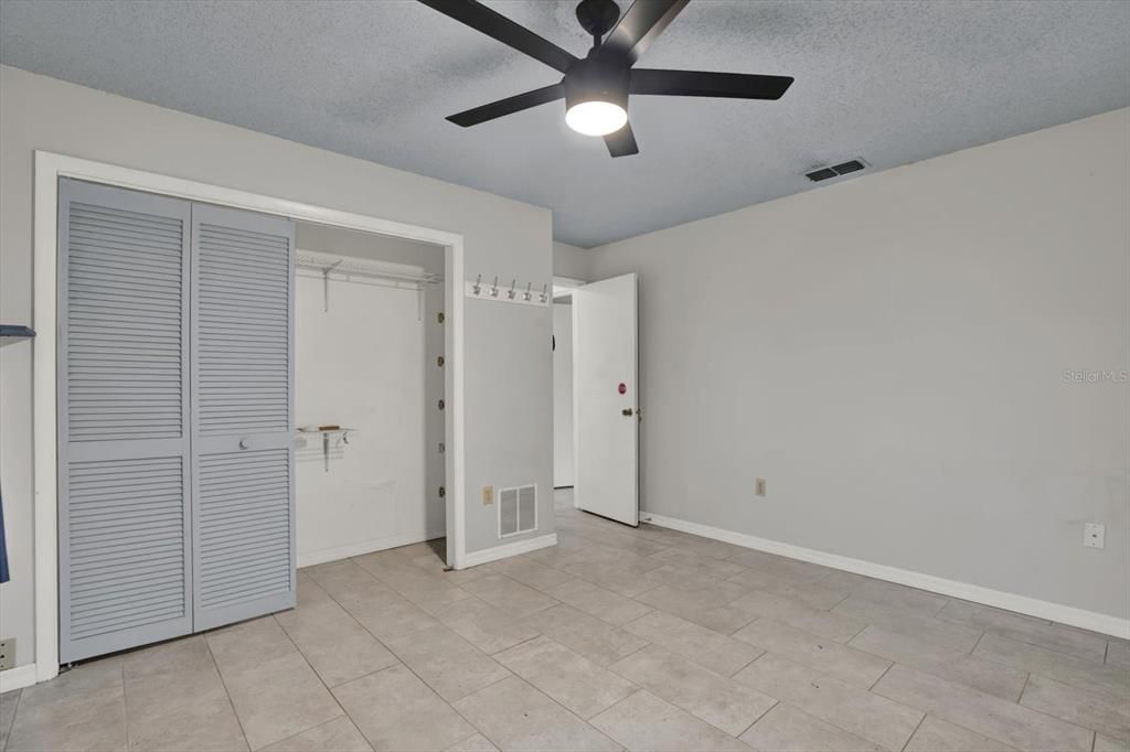 For Sale: $315,000 (3 beds, 2 baths, 1874 Square Feet)