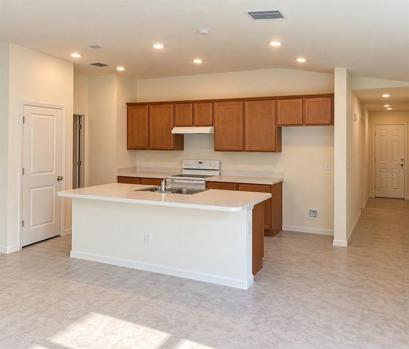 For Sale: $299,000 (4 beds, 2 baths, 1630 Square Feet)