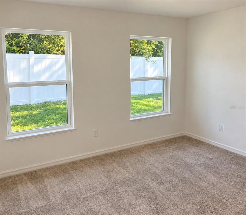 For Sale: $299,000 (4 beds, 2 baths, 1630 Square Feet)