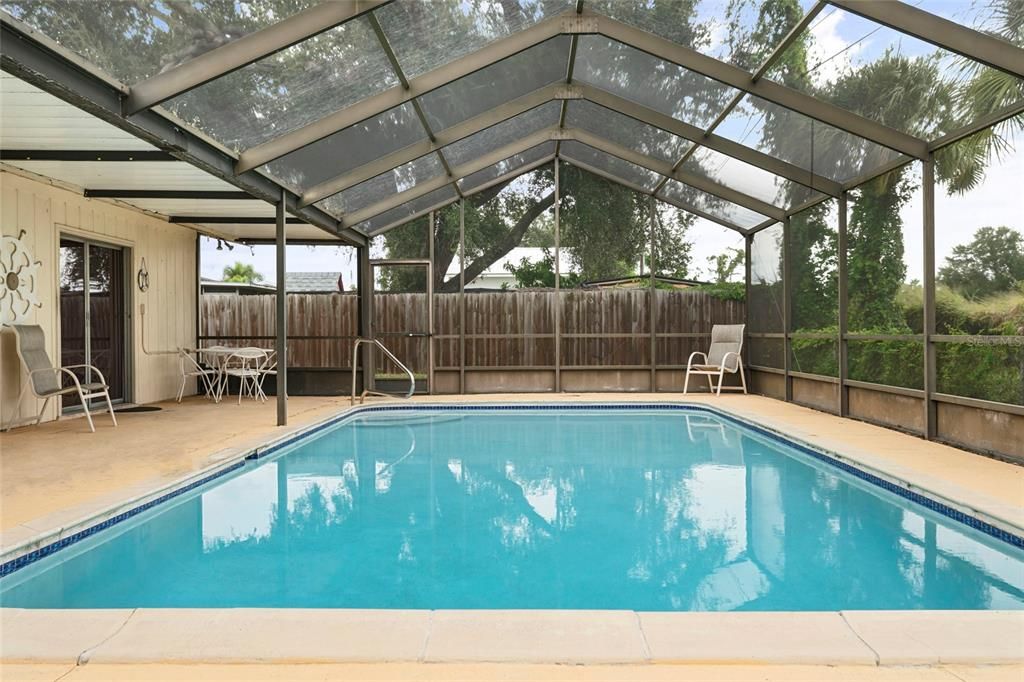 For Sale: $349,000 (3 beds, 2 baths, 1549 Square Feet)