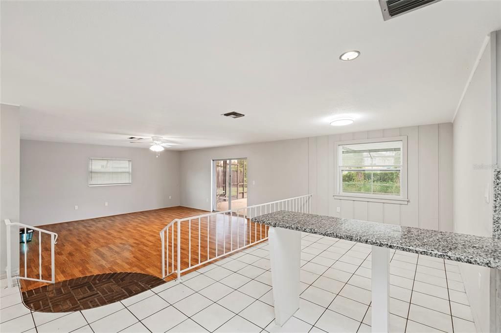 For Sale: $349,000 (3 beds, 2 baths, 1549 Square Feet)