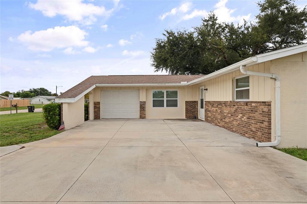For Sale: $349,000 (3 beds, 2 baths, 1549 Square Feet)