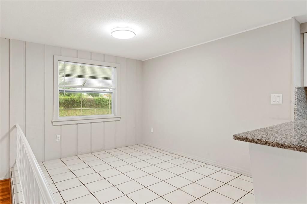 For Sale: $349,000 (3 beds, 2 baths, 1549 Square Feet)