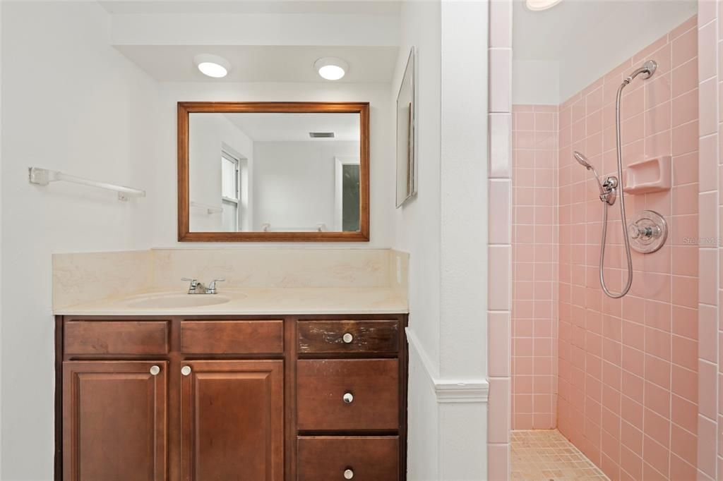 For Sale: $349,000 (3 beds, 2 baths, 1549 Square Feet)