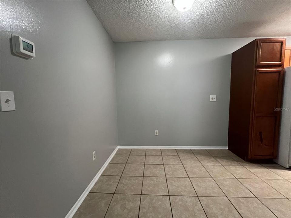For Sale: $175,000 (3 beds, 2 baths, 1100 Square Feet)