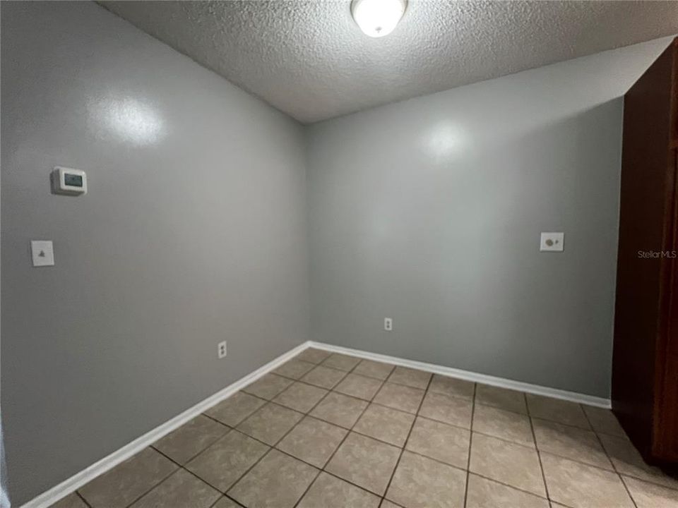 For Sale: $175,000 (3 beds, 2 baths, 1100 Square Feet)