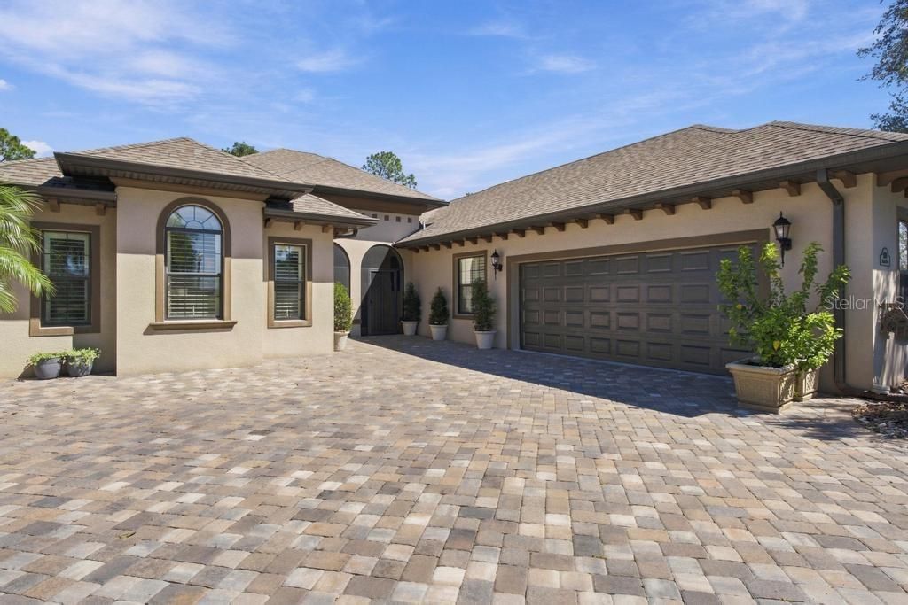 For Sale: $644,000 (4 beds, 3 baths, 2586 Square Feet)