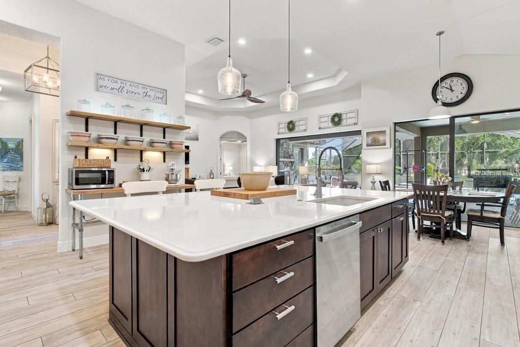 For Sale: $644,000 (4 beds, 3 baths, 2586 Square Feet)