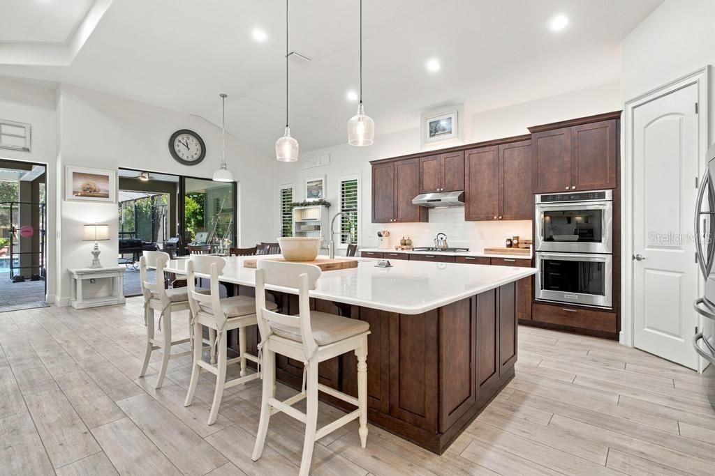 For Sale: $644,000 (4 beds, 3 baths, 2586 Square Feet)