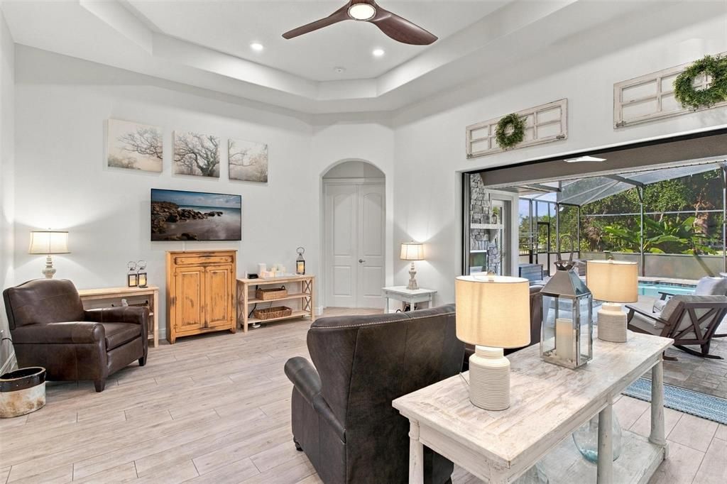 For Sale: $644,000 (4 beds, 3 baths, 2586 Square Feet)