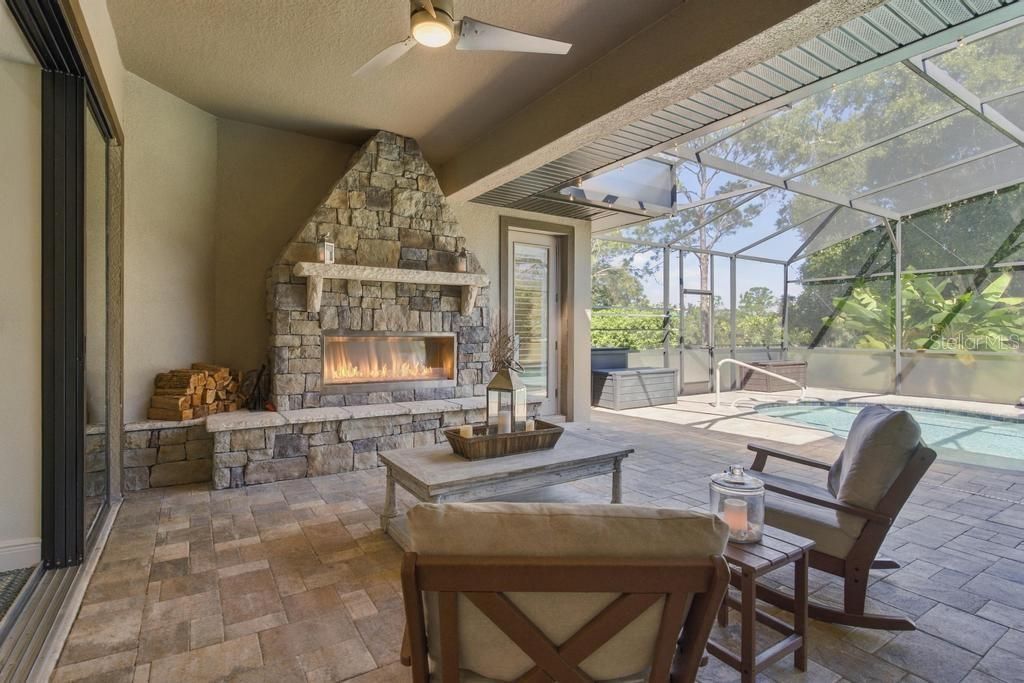 For Sale: $644,000 (4 beds, 3 baths, 2586 Square Feet)
