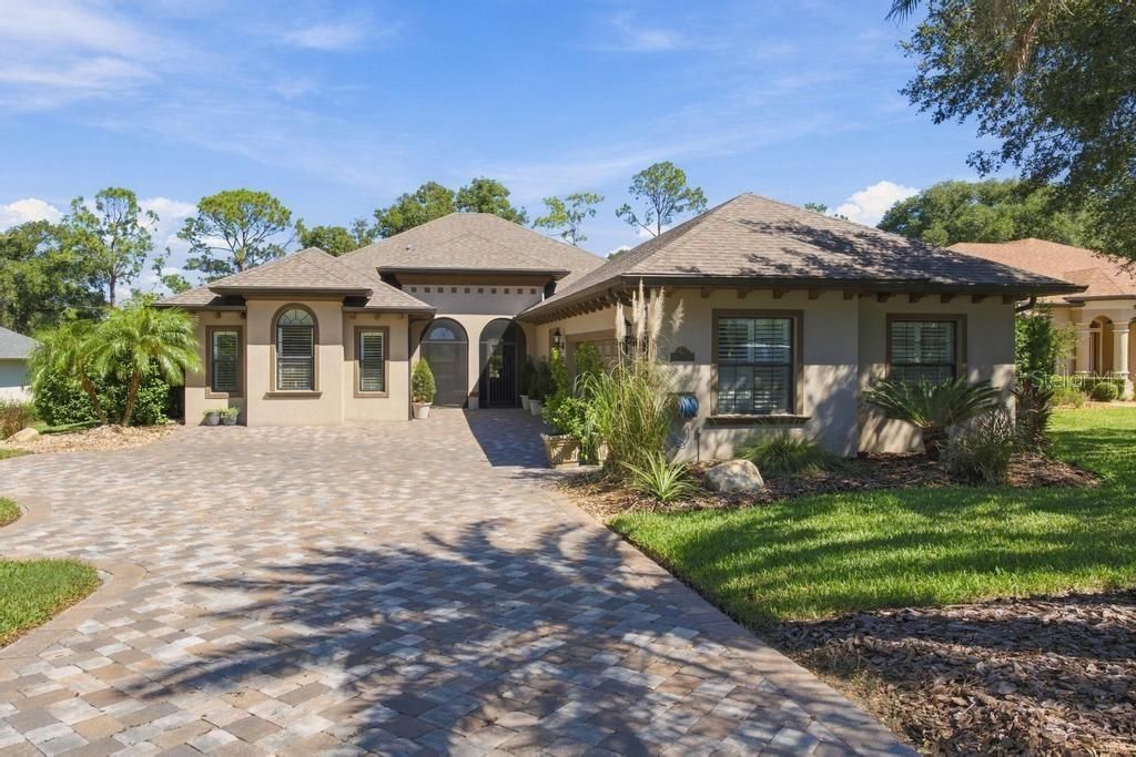 For Sale: $644,000 (4 beds, 3 baths, 2586 Square Feet)