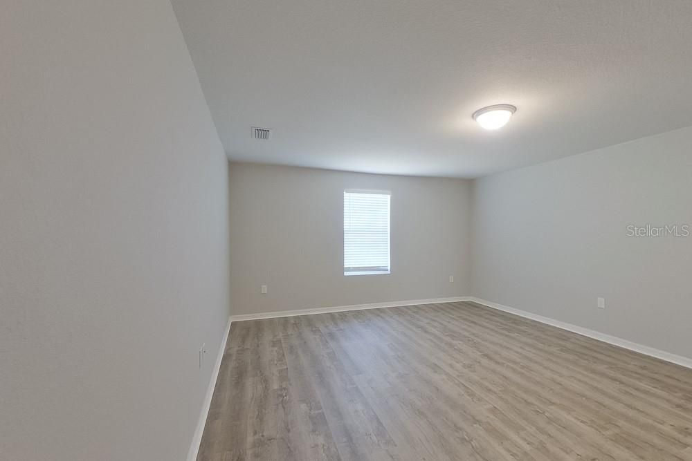 En Renta: $2,395 (4 camas, 2 baños, 2054 Pies cuadrados)