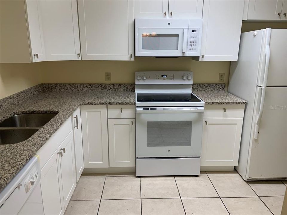 В аренду: $1,795 (3 спален, 2 ванн, 1416 Квадратных фут)