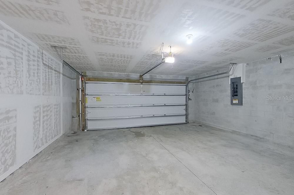 В аренду: $2,045 (4 спален, 2 ванн, 1449 Квадратных фут)