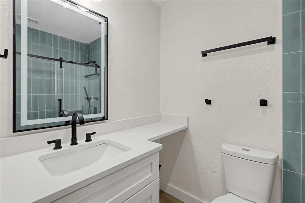 En Venta: $164,900 (3 camas, 2 baños, 1379 Pies cuadrados)