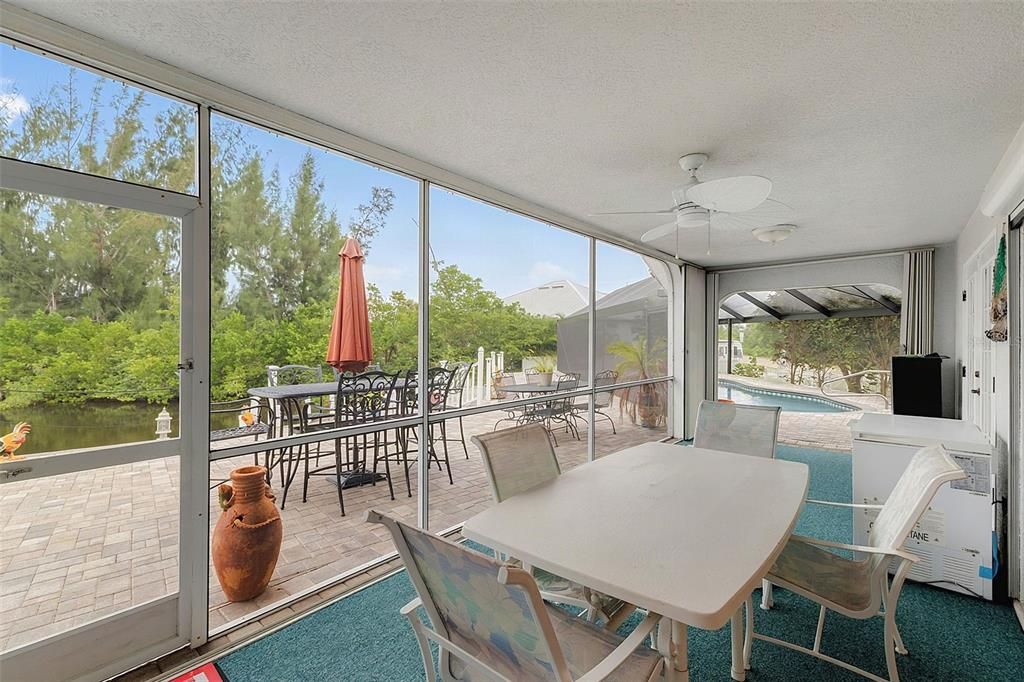 待售: $875,000 (3 贝兹, 2 浴室, 2533 平方英尺)