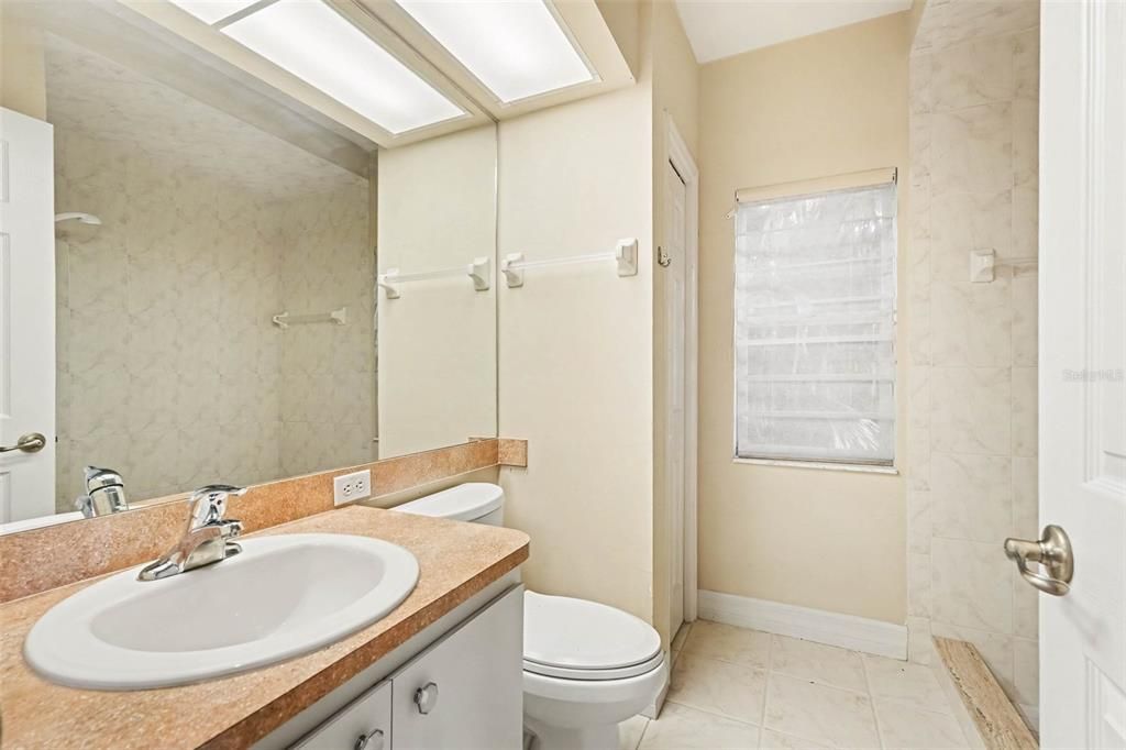 На продажу: $699,000 (4 спален, 3 ванн, 2931 Квадратных фут)