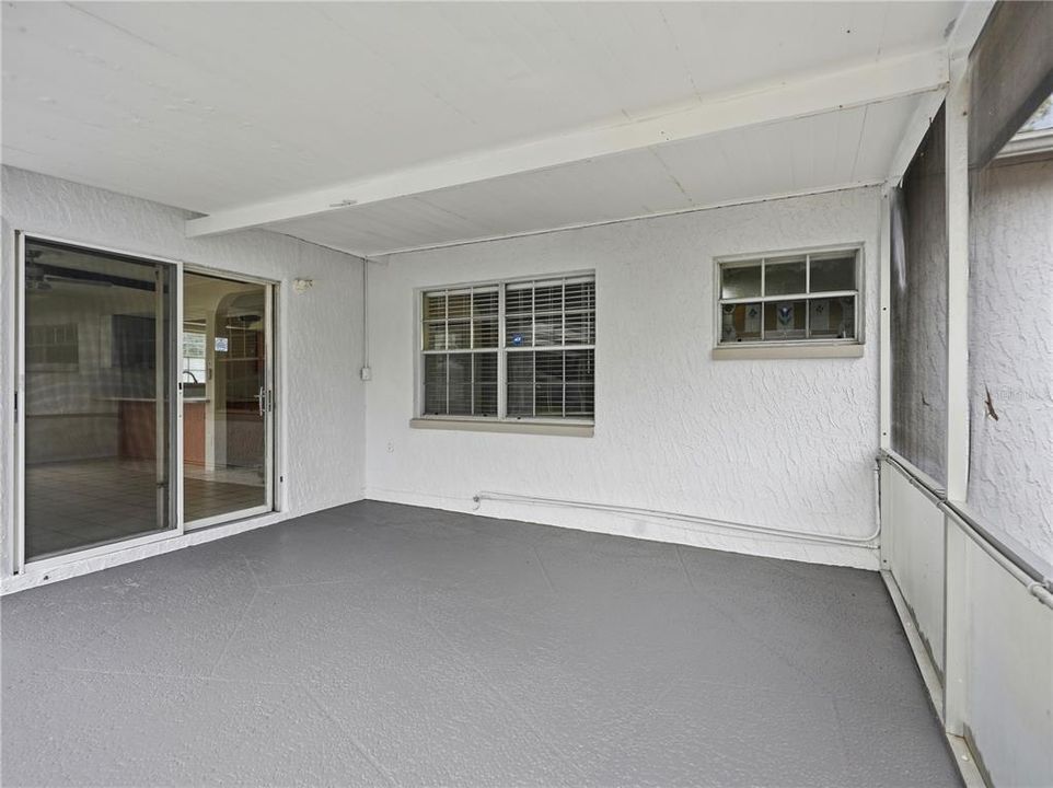 For Sale: $265,000 (2 beds, 2 baths, 1360 Square Feet)
