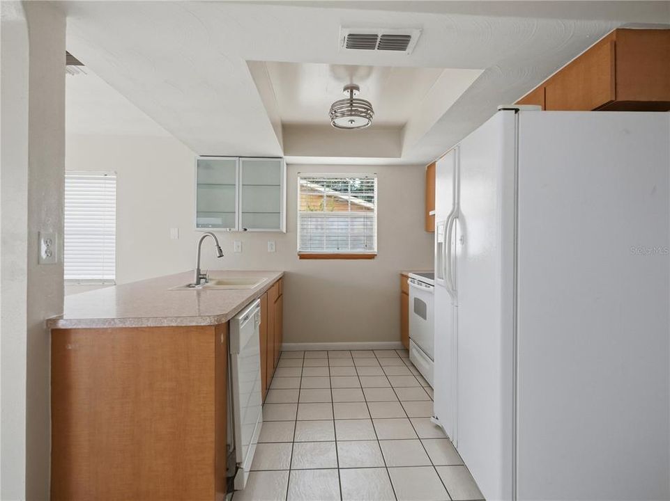 For Sale: $265,000 (2 beds, 2 baths, 1360 Square Feet)