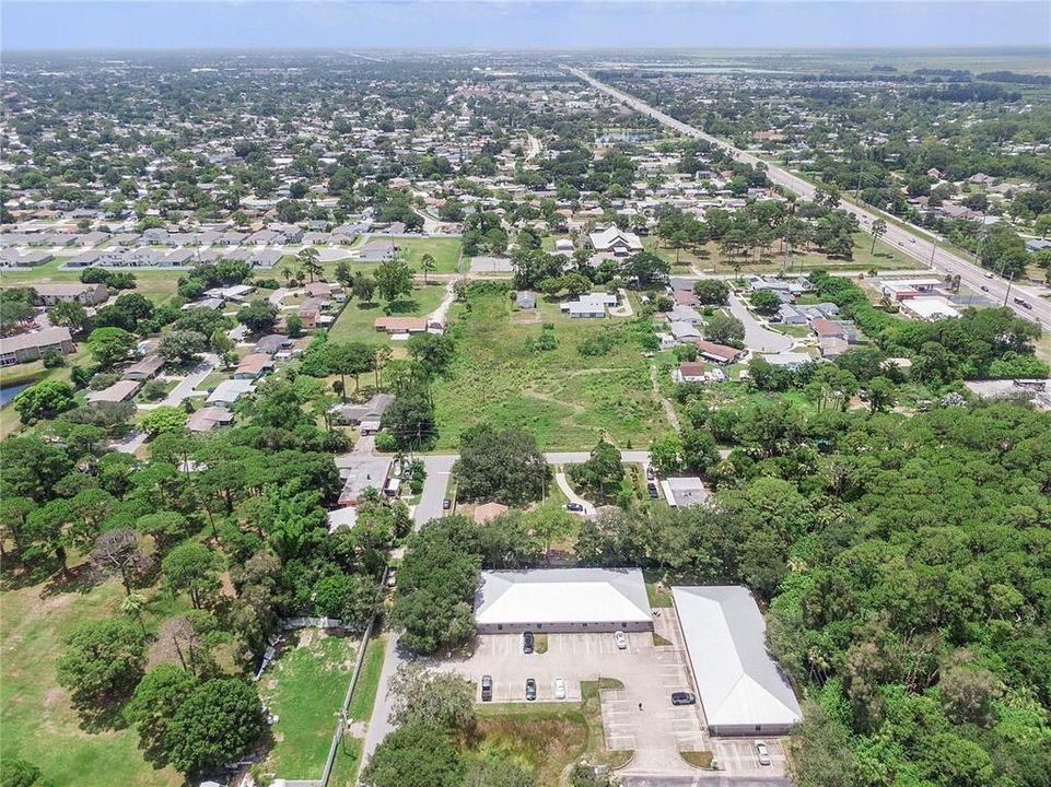 待售: $825,000 (3.00 acres)