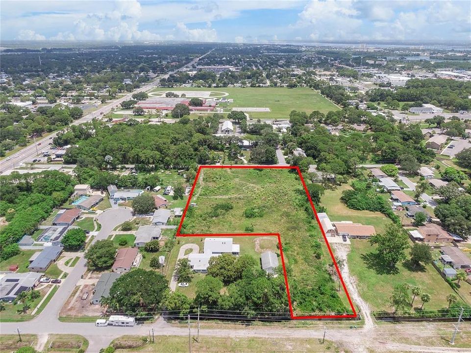 待售: $825,000 (3.00 acres)