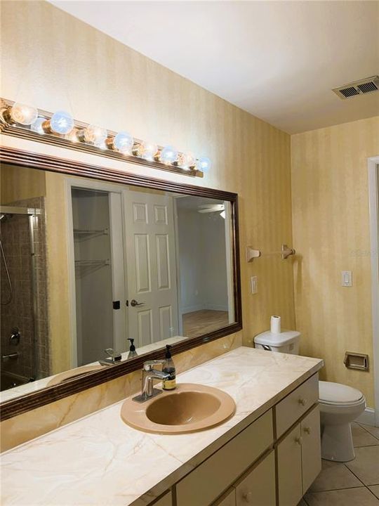 For Rent: $1,995 (2 beds, 2 baths, 1777 Square Feet)