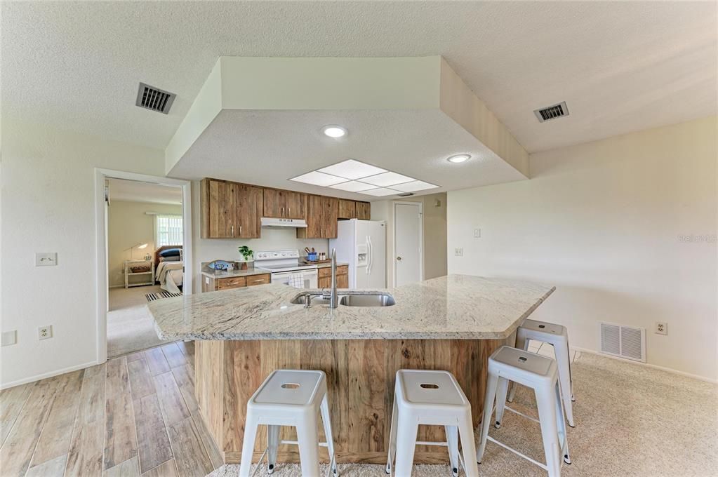 For Sale: $375,000 (3 beds, 2 baths, 1838 Square Feet)
