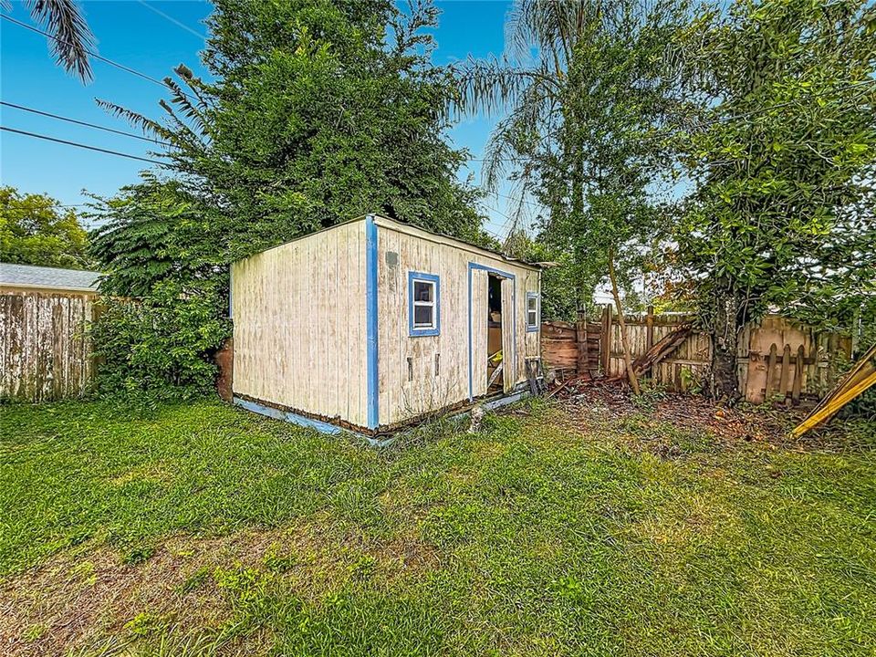 На продажу: $285,000 (3 спален, 1 ванн, 1335 Квадратных фут)