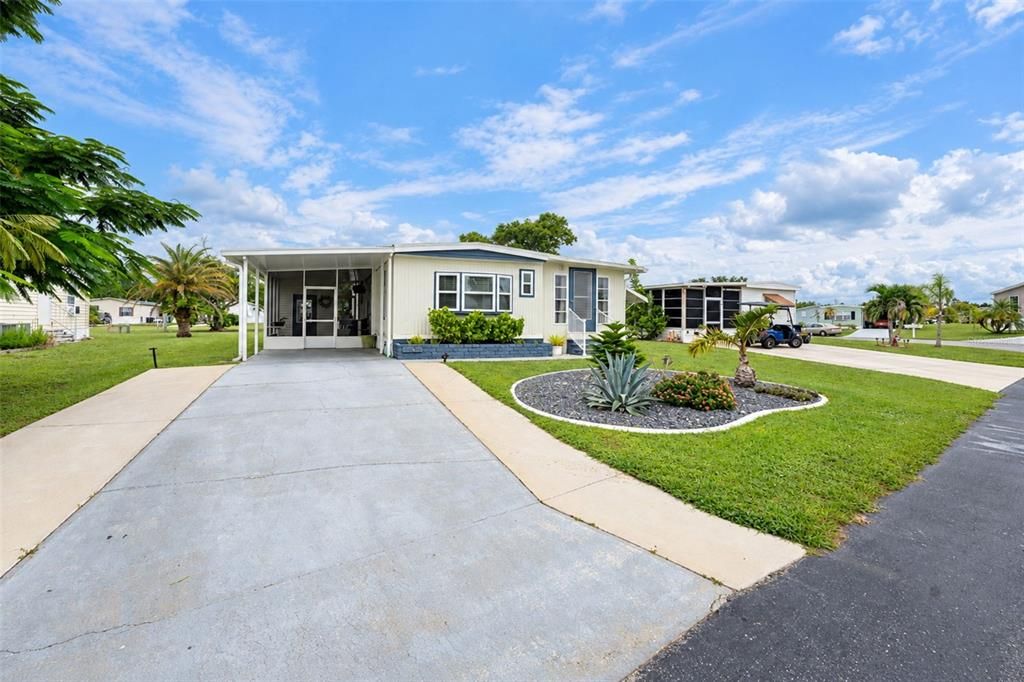 Activo con contrato: $134,900 (2 camas, 2 baños, 1042 Pies cuadrados)