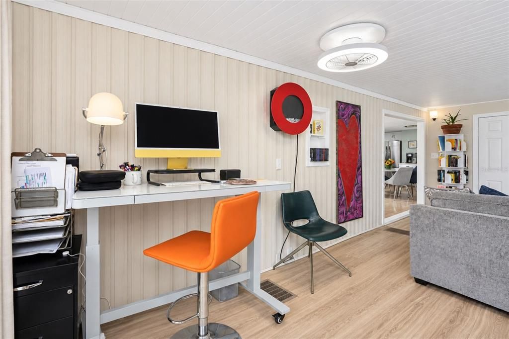 Activo con contrato: $134,900 (2 camas, 2 baños, 1042 Pies cuadrados)