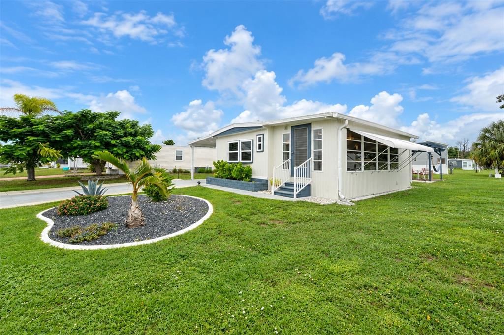 Activo con contrato: $134,900 (2 camas, 2 baños, 1042 Pies cuadrados)