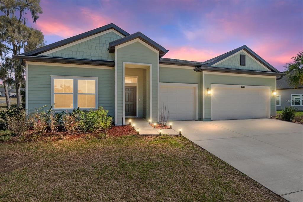 Active With Contract: $370,000 (4 beds, 3 baths, 2693 Square Feet)