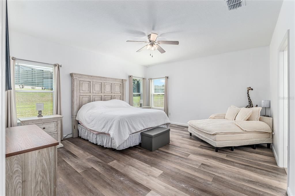 Active With Contract: $370,000 (4 beds, 3 baths, 2693 Square Feet)