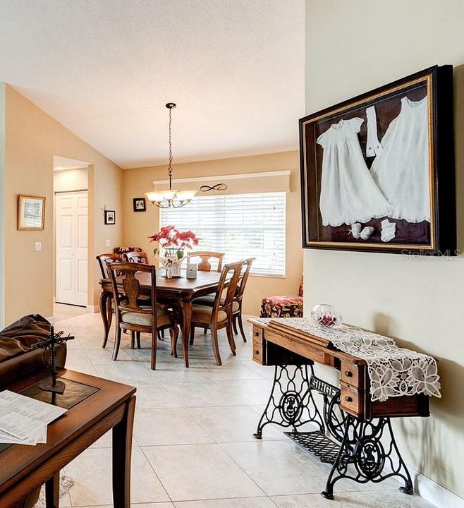 For Sale: $430,000 (3 beds, 2 baths, 1772 Square Feet)