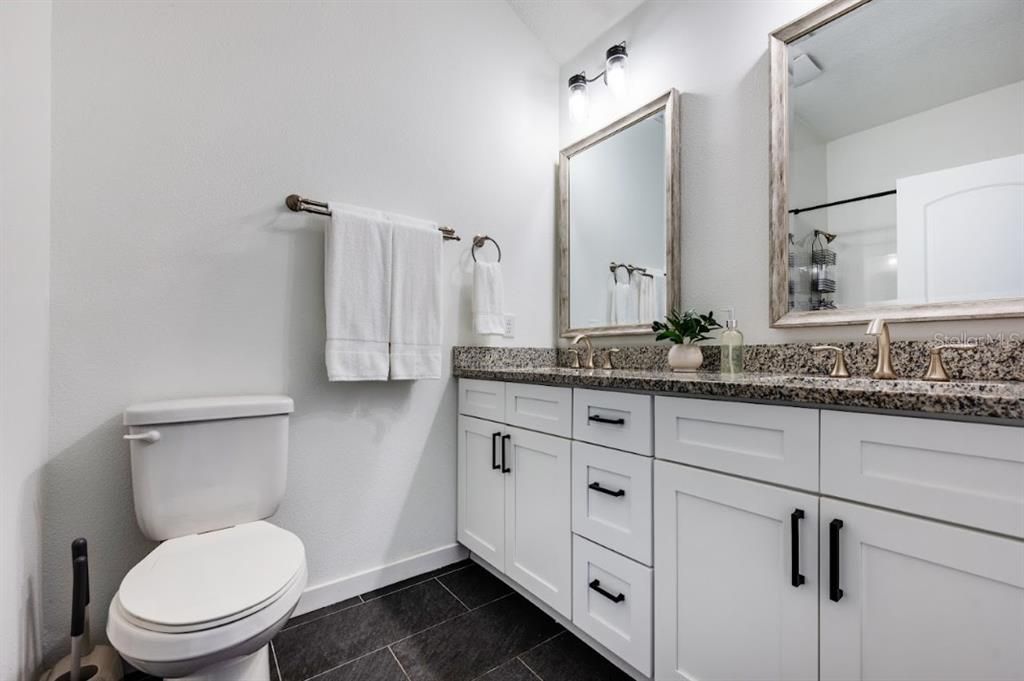 For Sale: $725,000 (4 beds, 2 baths, 1910 Square Feet)