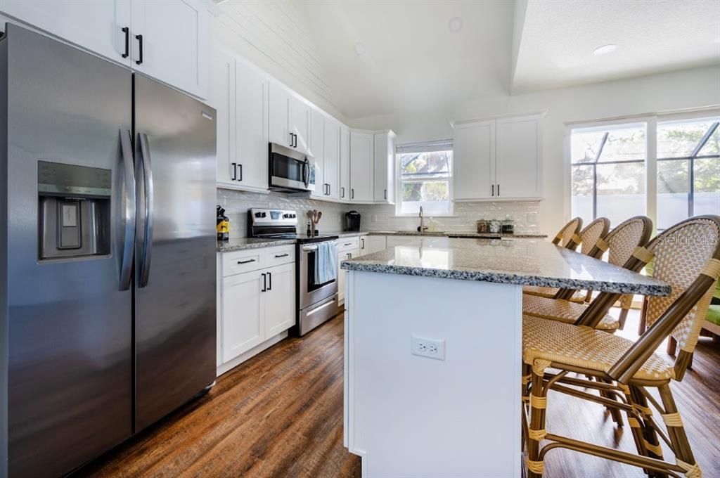 For Sale: $725,000 (4 beds, 2 baths, 1910 Square Feet)