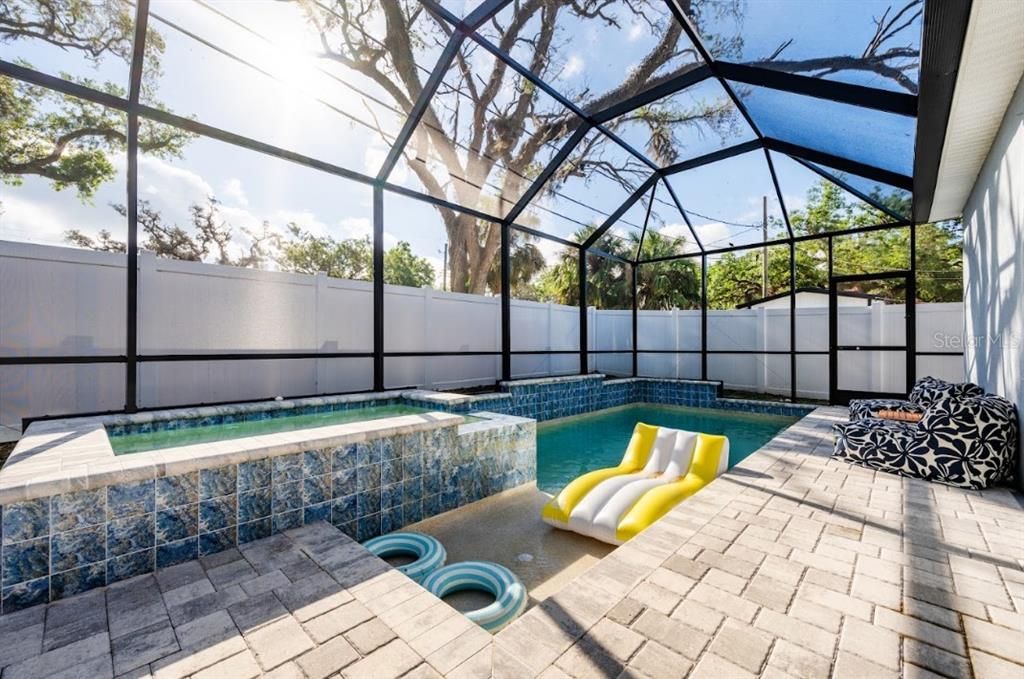 For Sale: $725,000 (4 beds, 2 baths, 1910 Square Feet)
