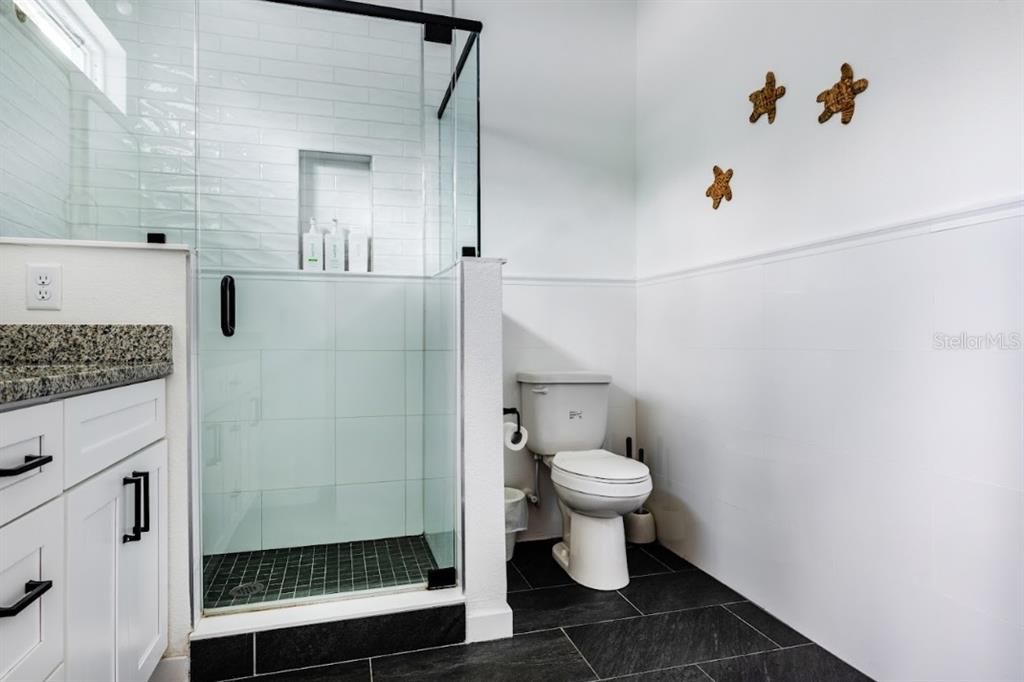 For Sale: $725,000 (4 beds, 2 baths, 1910 Square Feet)