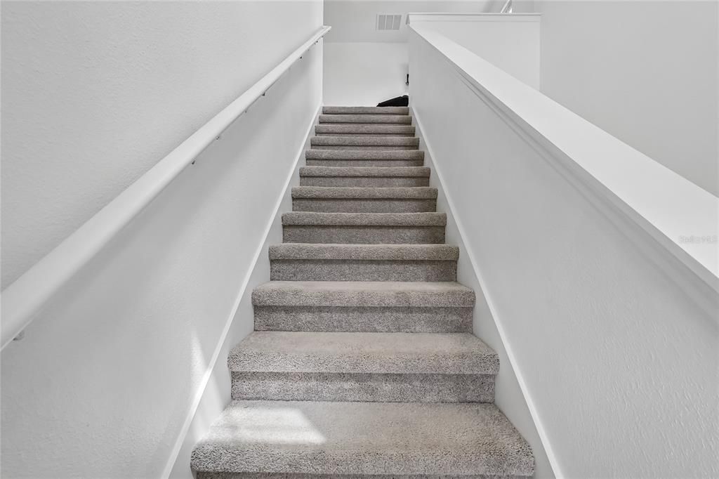 En Venta: $375,000 (4 camas, 2 baños, 1879 Pies cuadrados)
