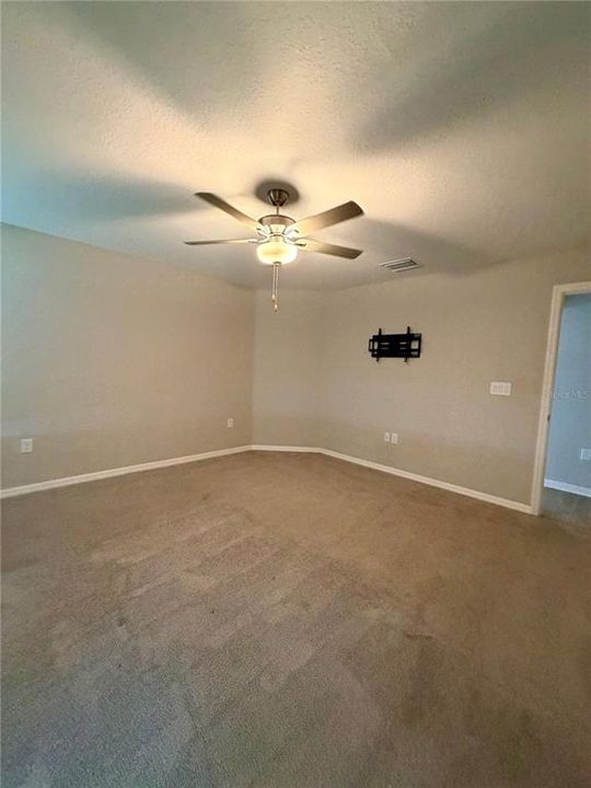 В аренду: $2,200 (3 спален, 2 ванн, 1541 Квадратных фут)