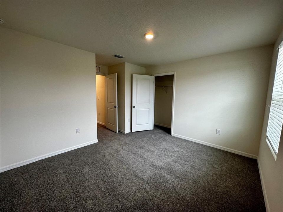 For Rent: $2,350 (4 beds, 2 baths, 2238 Square Feet)