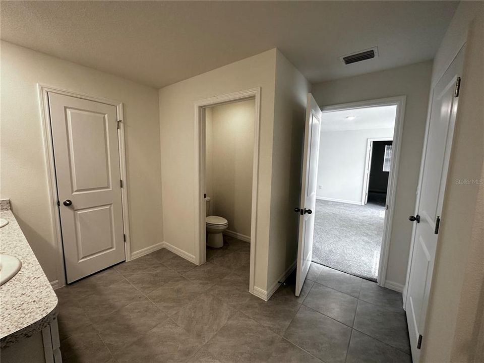 For Rent: $2,350 (4 beds, 2 baths, 2238 Square Feet)