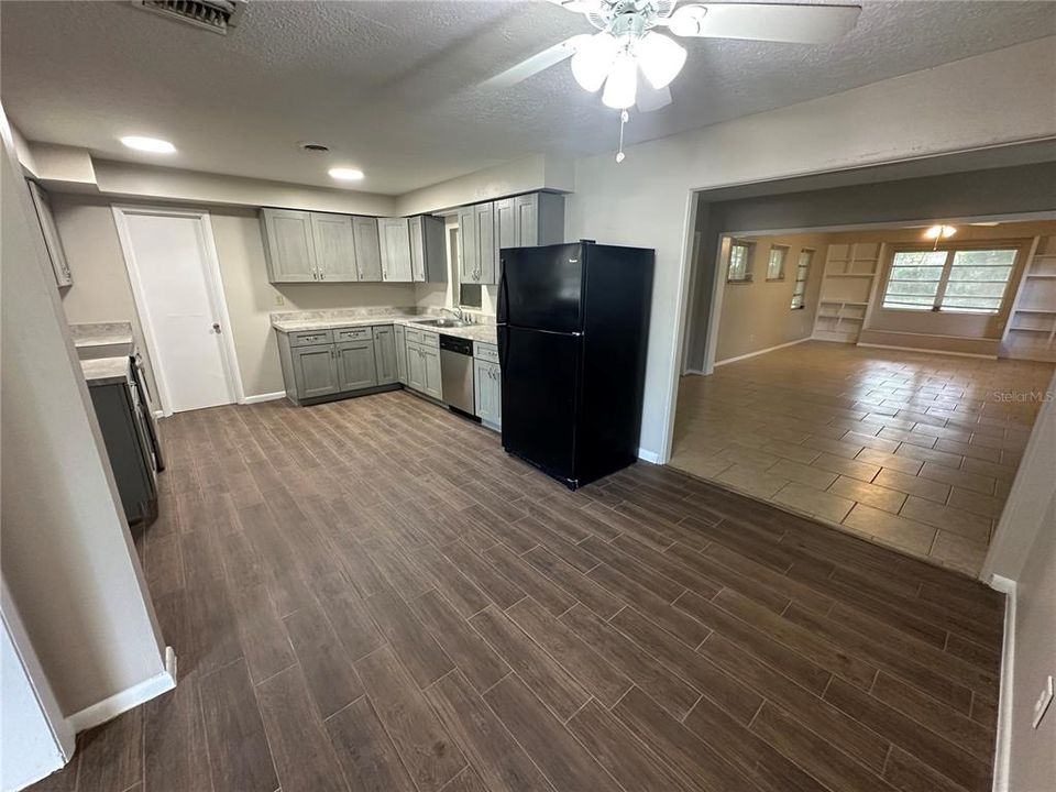En Renta: $1,995 (3 camas, 2 baños, 1684 Pies cuadrados)