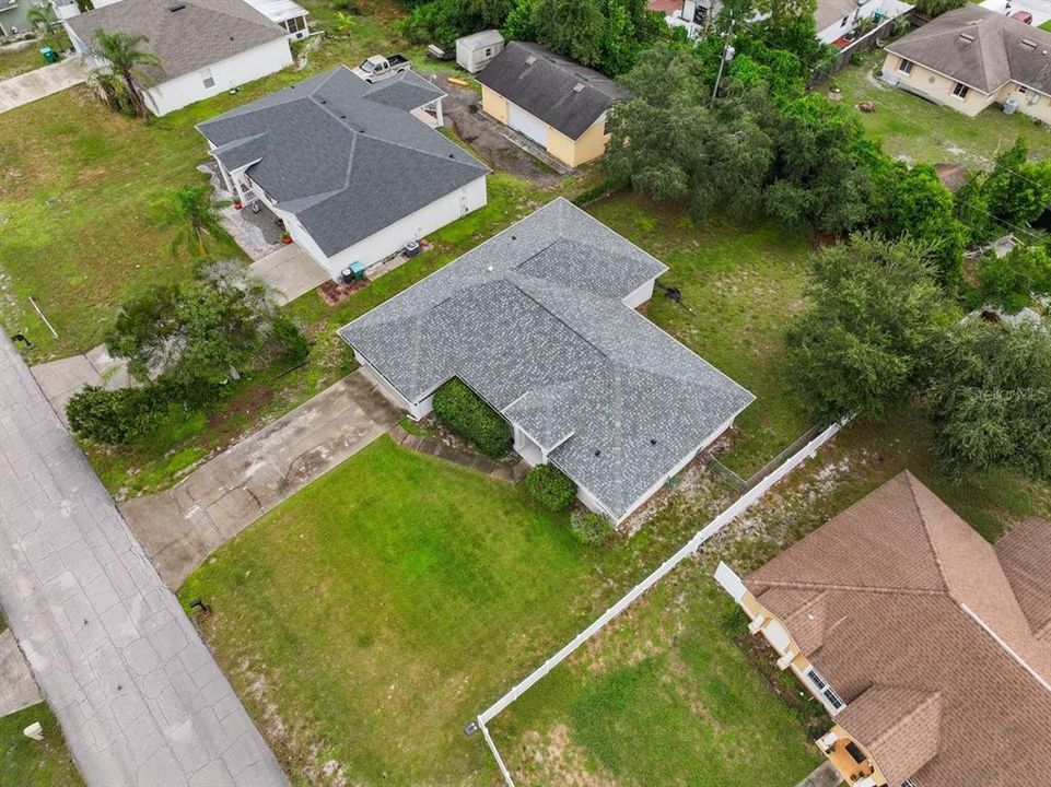 En Venta: $350,000 (3 camas, 2 baños, 1932 Pies cuadrados)